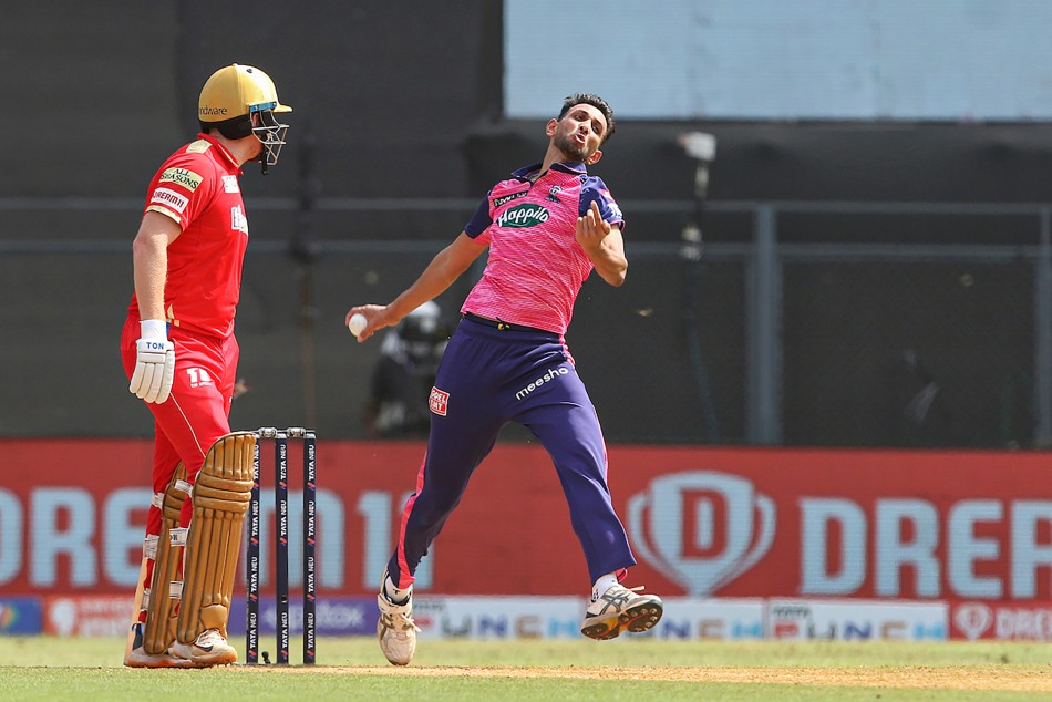 Prasidh Krishna bowling