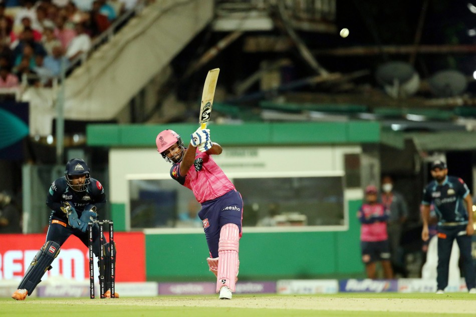 Sanju Samson batting against Gujarat Titans