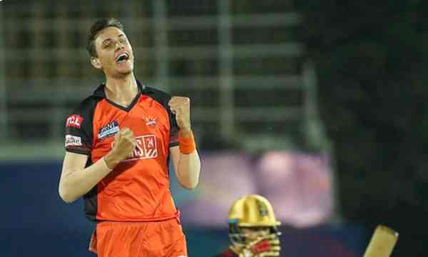 1 SRH vs RCB head to head record 