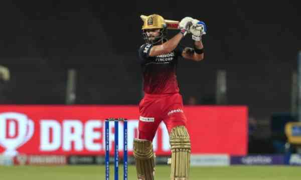 4 SRH vs RCB Approaching milestones