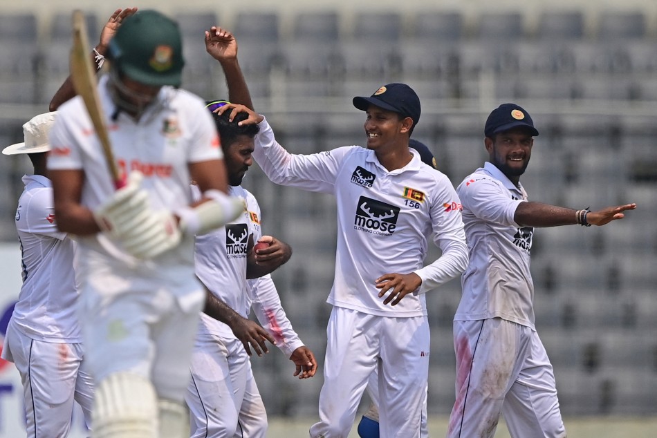 Sri Lanka beat Bangladesh