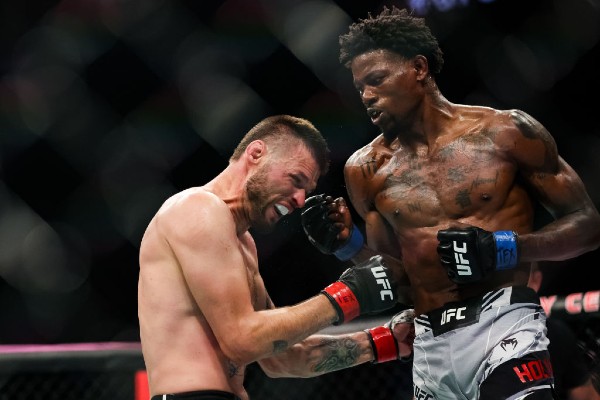 Main Card Action (Image: UFC Media)