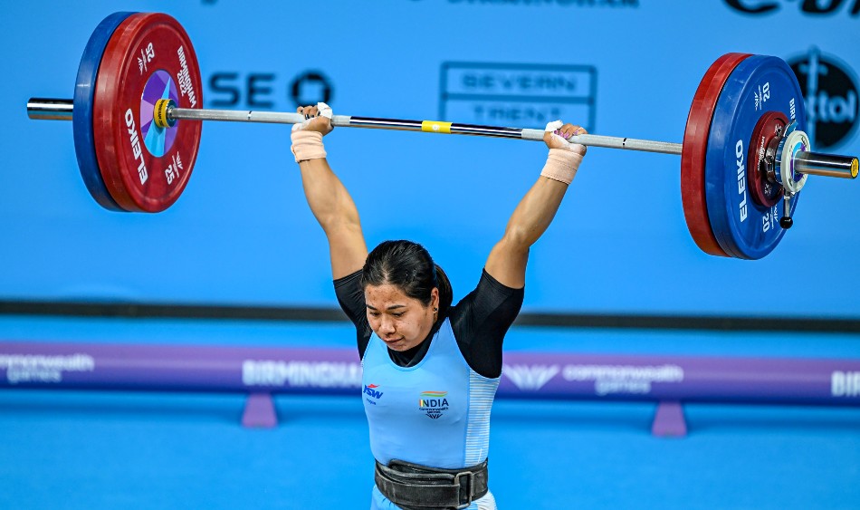 Bindyarani Devi in action at the Commonwealth Games 2022