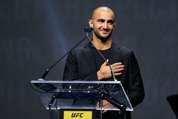 Forrest Griffin Community Award: Giga Chikadze