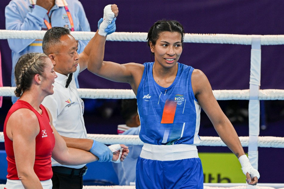 CWG: Boxer Lovlina cruises to quarterfinals, Hassamuddin also wins