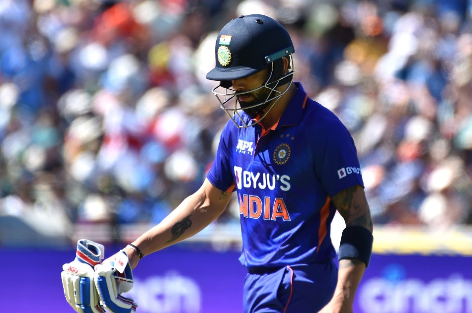 Richard Gleeson dimissed Virat Kohli during the 2nd T20I