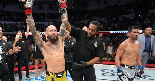 Vera extends finishes record at Bantamweight