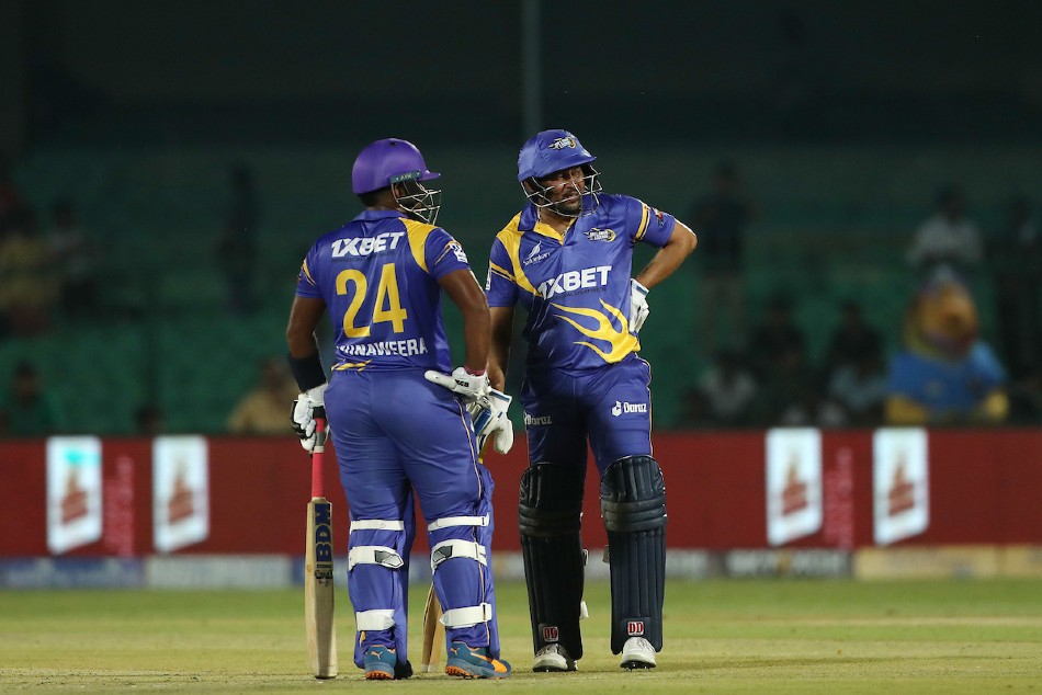 tillakaratne dilshan and dilshan munaweera