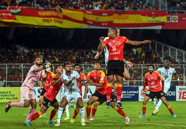 Emami East Bengal (Head Coach: Stephen Constantine)