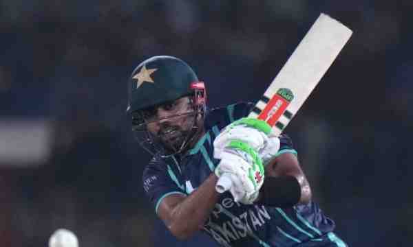 4 Money shots of Kohli, Babar