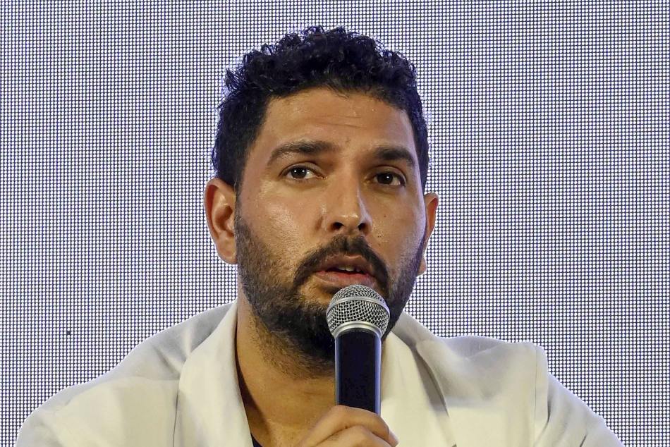 Watch! Yuvraj Singh shakes a leg as Suresh Raina, Irfan Pathan sing on a night out with Sachin Tendulkar