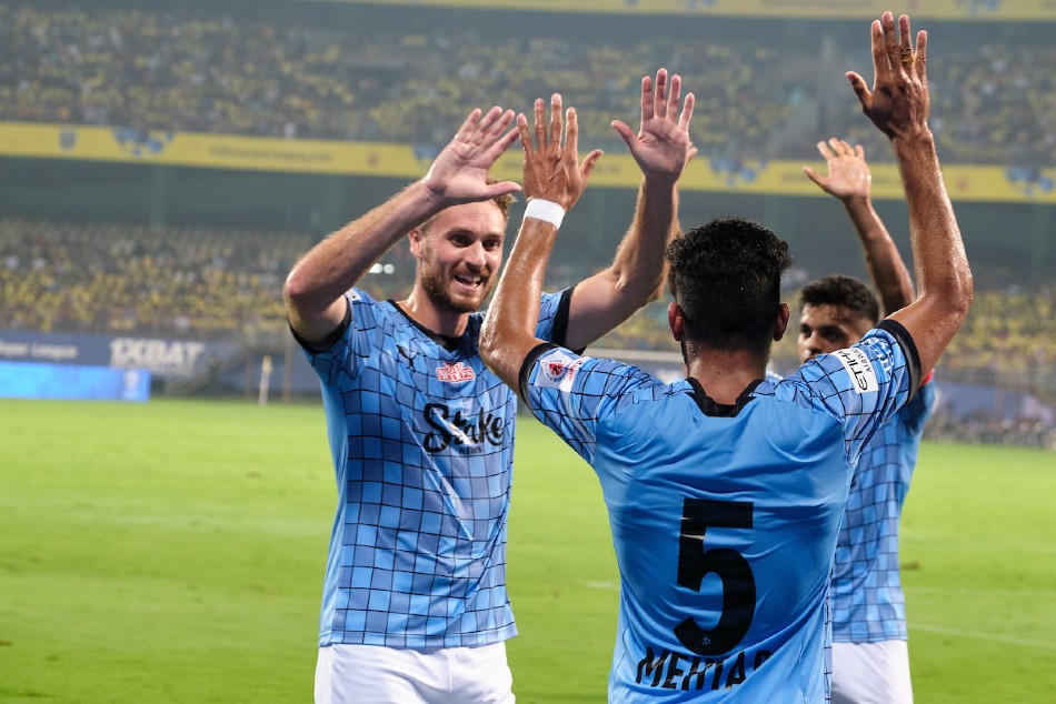 MCFC overcome KBFC with a comfortable 2-0 win to climb up the table to second spot (ISL)