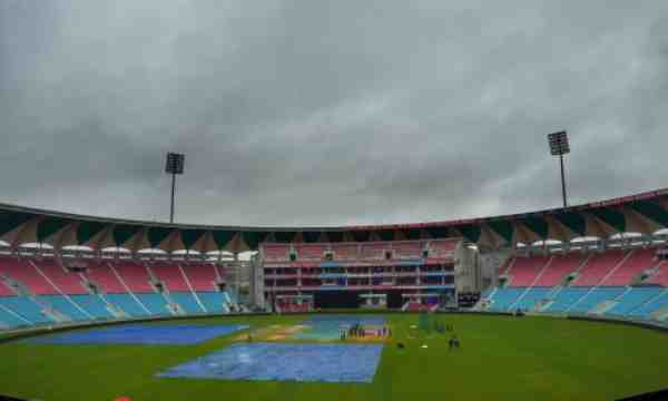 4. Lucknow weather forecast 