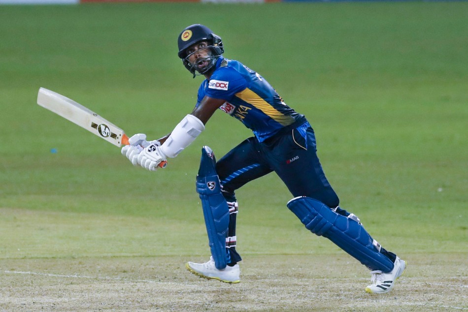 Chamika Karunaratne handed one one-year suspended ban by SLC
