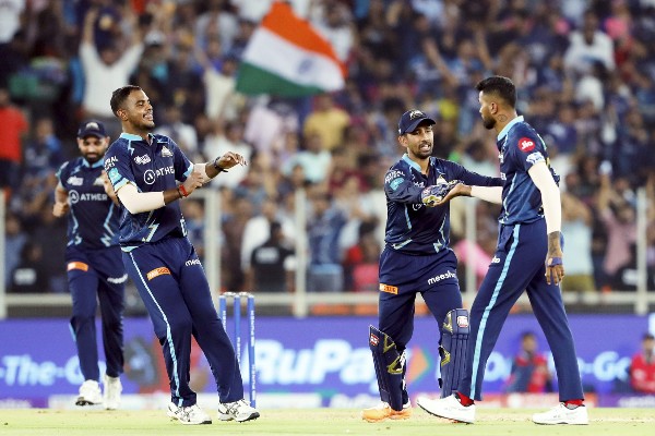 Gujarat Titans (Remaining Purse: Rs 19.25 Crore; Slots Left: 7)