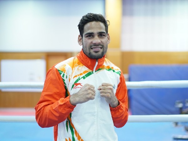 Hussamuddin moves into the semis