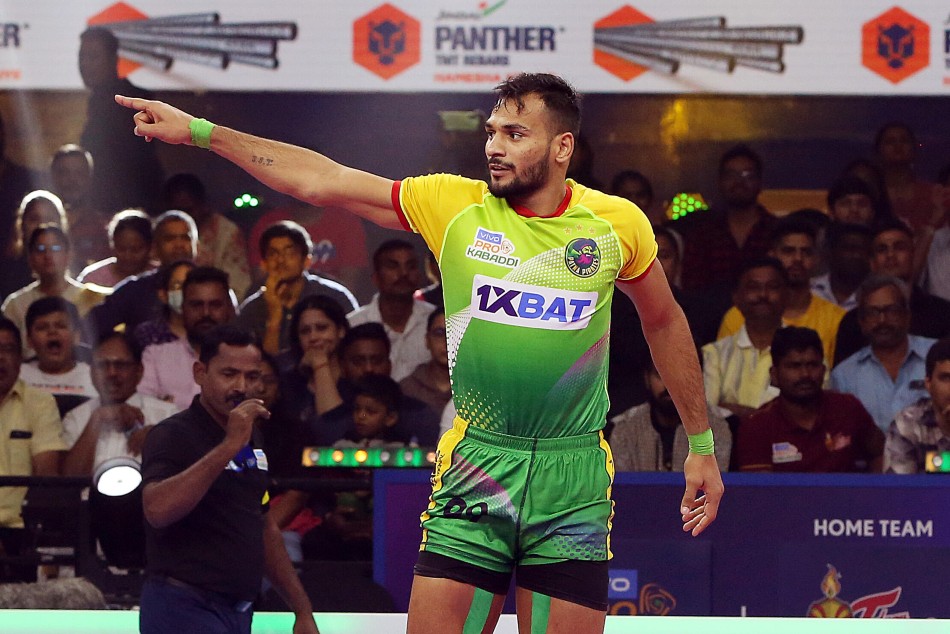 Sachin leads Pirates to narrow victory over Titans