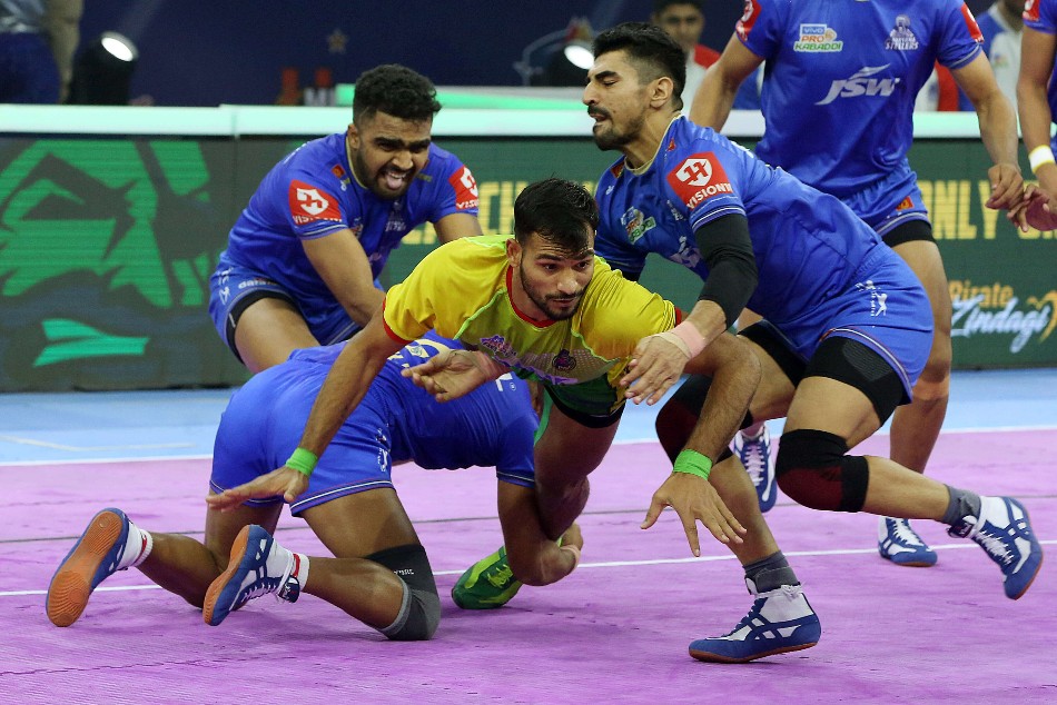 Sachin, Chiyaneh star for Pirates 