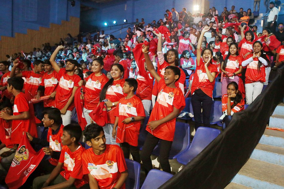 Childrens Day! More than 100 kids join Gujarat Giants cheering squad in Pune
