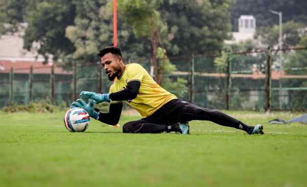 Head-to-Head/TV info 