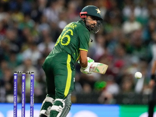 Babar's fans slam smear campaign