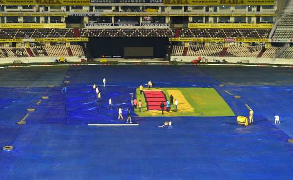 Hyderabad Rajiv Gandhi International Stadium Info, Pitch & Weather Report