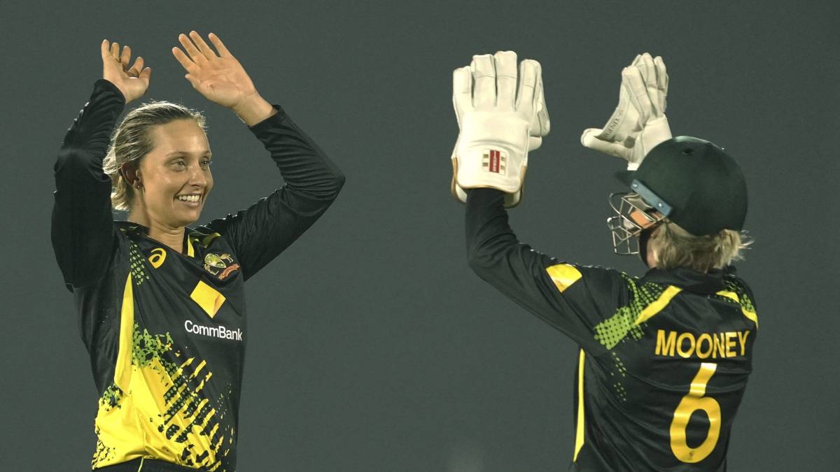 Ashleigh Gardner Beth Mooney