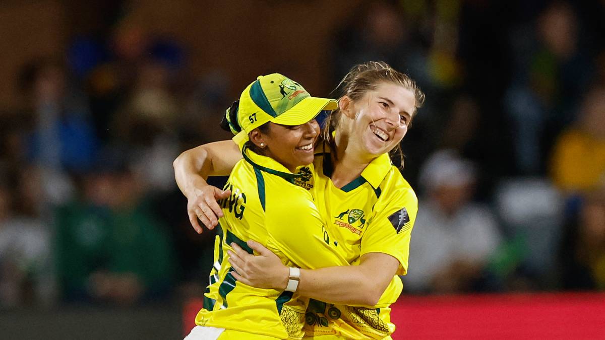 Alana King and Georgia Wareham