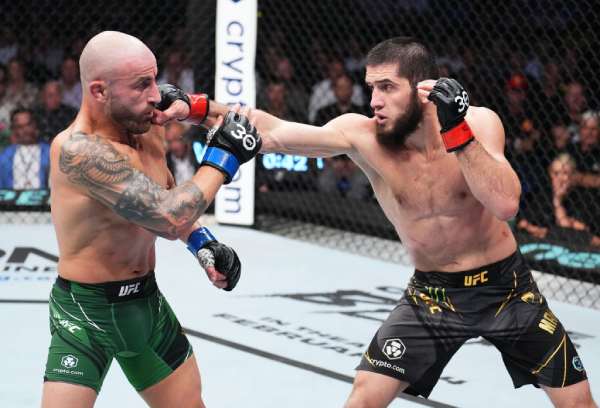 UFC Lightweight Championship: Makhachev earns decision