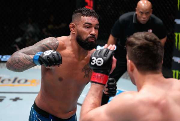 Co-main Event: Pauga dominates Wright