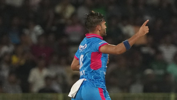 bangladesh-vs-afghanistan-2023-jonathan-trott-azmatullah-omarzai