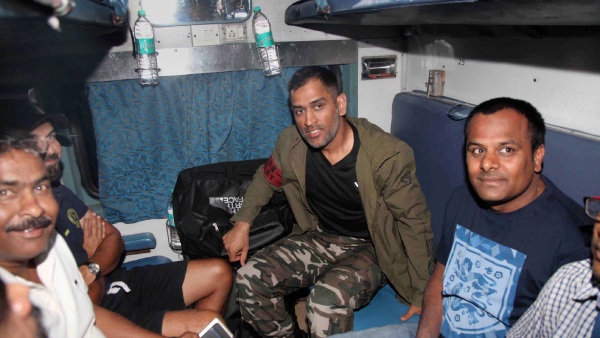 ms-dhoni-role-model-small-town-guys