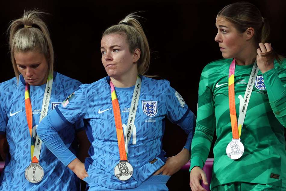 England’s Rachel Daly, Lauren Hemp and Mary Earps look dejected England’s Rachel Daly, Lauren Hemp and Mary Earps look dejected
