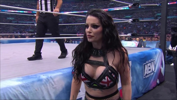 Saraya at All In (image courtesy AEW)