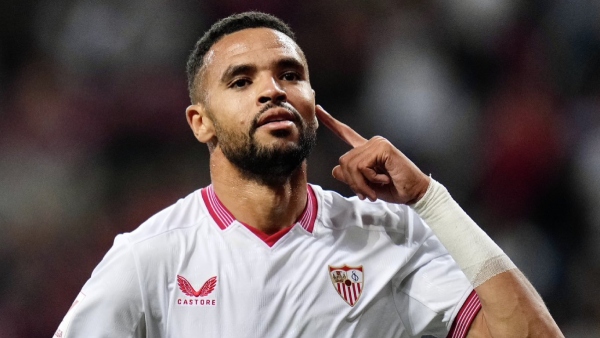 Youssef En-Nesyri reacts after netting late winner in El Gran Derbi (Image Courtesy: SevillaFC Twitter)