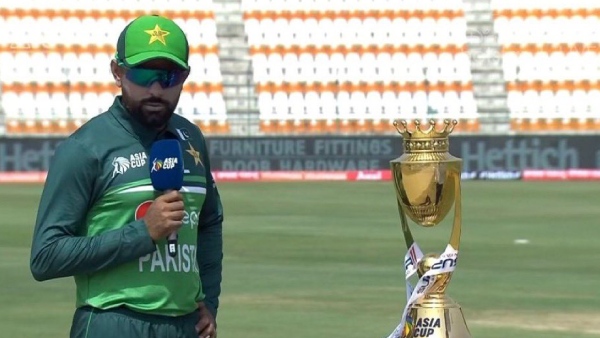 ind-vs-pak-how-babar-azam-captaincy-puts-break-on-a-flying-start-from-rohit-sharma-and-shubman-gill