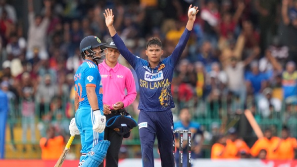 dunith-wellalage-sri-lanka-spinners-take-all-10-wickets-vs-india-odi