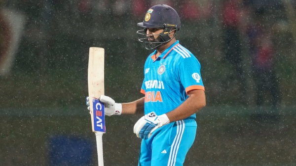 ind-vs-pak-yeh-rohit-sharma-hai-hi-nahi-shoaib-akhtar-says-batters-stunt-double-playing