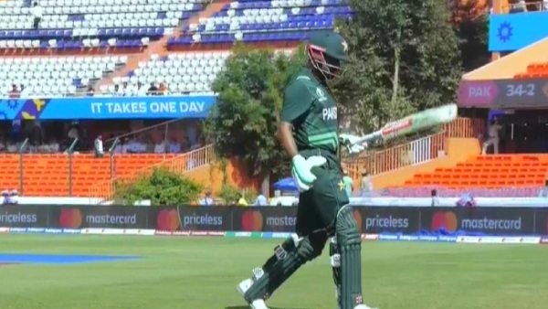 pak-vs-ned-world-cup-2023-babar-azam-dismissed-for-5-off-18-in-his-first-official-outing-on-indian