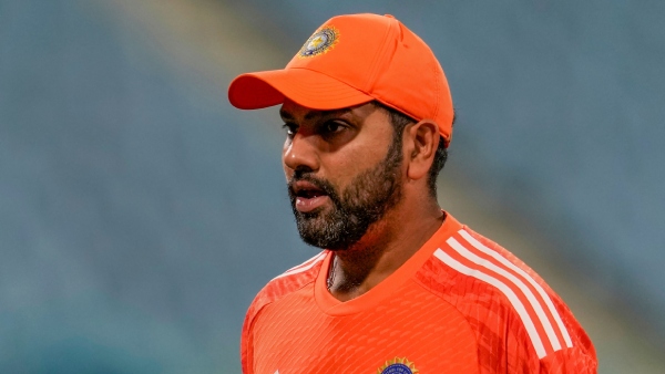 ind-vs-eng-watch-rohit-sharmas-hilarious-reaction-after-mohammed-siraj-fielding-goof-up-in-lucknow ind-vs-eng-watch-rohit-sharmas-hilarious-reaction-after-mohammed-siraj-fielding-goof-up-in-lucknow