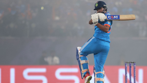 shreyas-iyer-batting