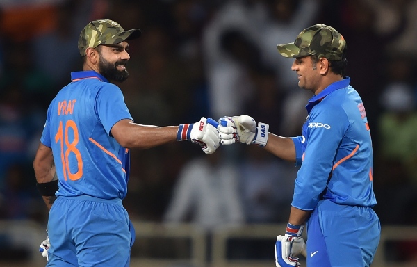 MS Dhoni Virat Kohli
