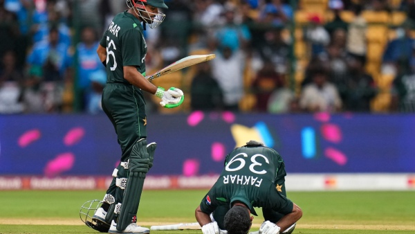 pak-vs-nz-history-repeating-itself-pakistan-fans-again-draw-comparison-with-1992-world-cup-campaign-babar-azam-fakha-zaman