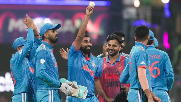 ind-vs-sl-icc-and-bcci-are-giving-different-balls-to-india-pacers-claims-former-pakistan-cricketer