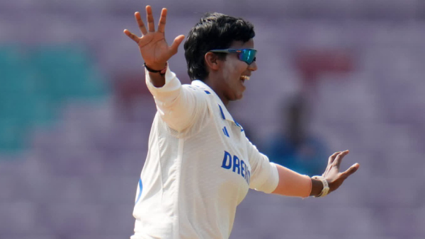 ind-w-vs-eng-w-deepti-sharmas-five-fer-puts-india-women-in-drivers-seat-vs-england-women-only-test