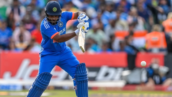 sanju-samson-showed-why-he-has-a-fan-base-as-big-as-the-biggest-players-dinesh-karthik