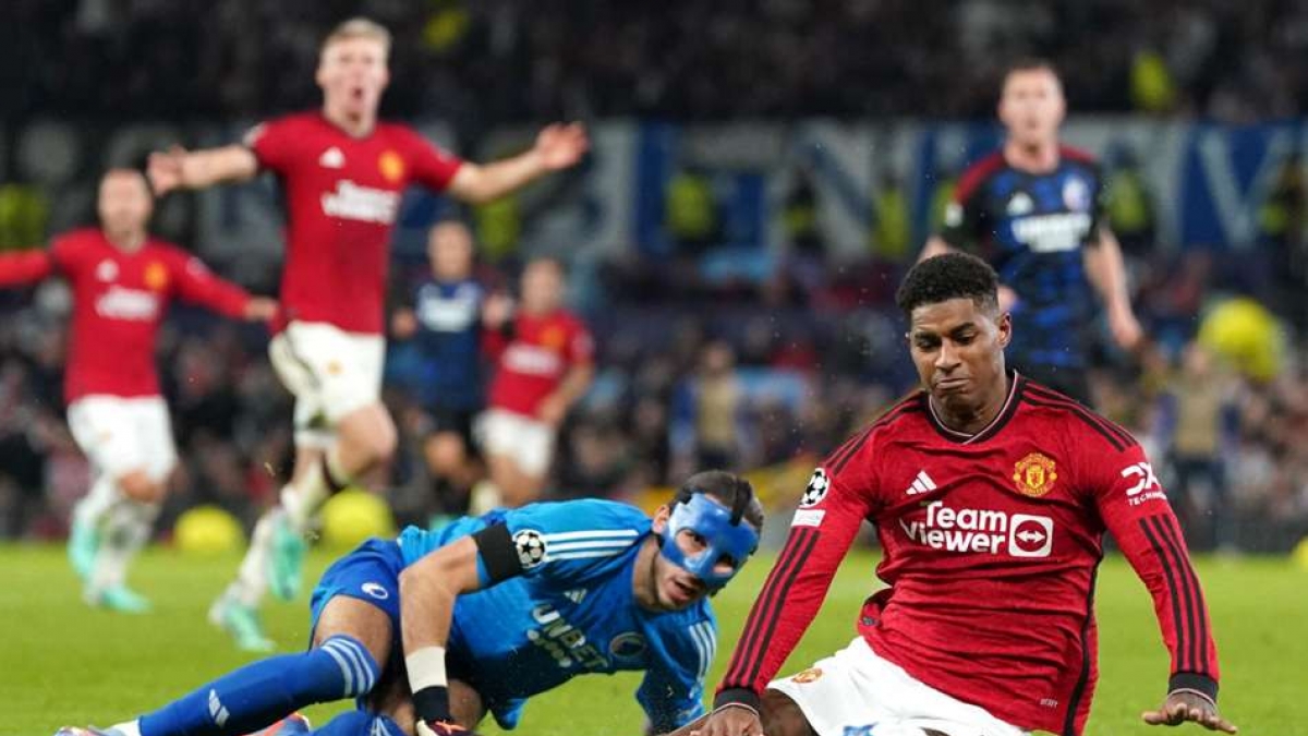 Manchester United v FC Copenhagen – UEFA Champions League – Group A – Old Trafford