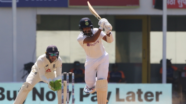  cheteshwar-pujara-batting-vs-england