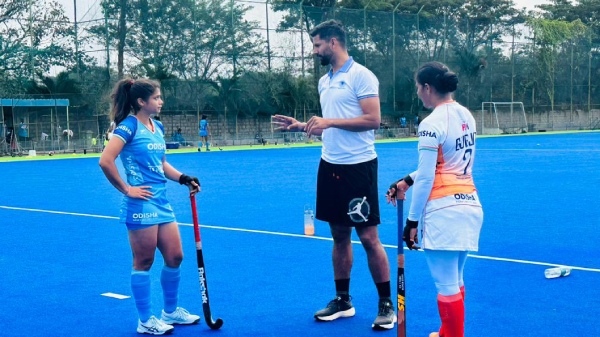 rupinder-pal-singh-session-womens-hockey-olympic-qualifiers