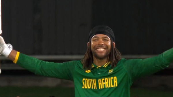 ind-vs-sa-tony-de-zarzi-recalls-meeting-rahul-dravid-and-rishabh-pant-in-lift-wants-to-play-for-rcb